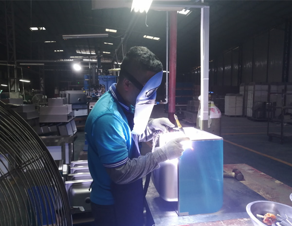 生產不銹鋼洗菜盆廠家